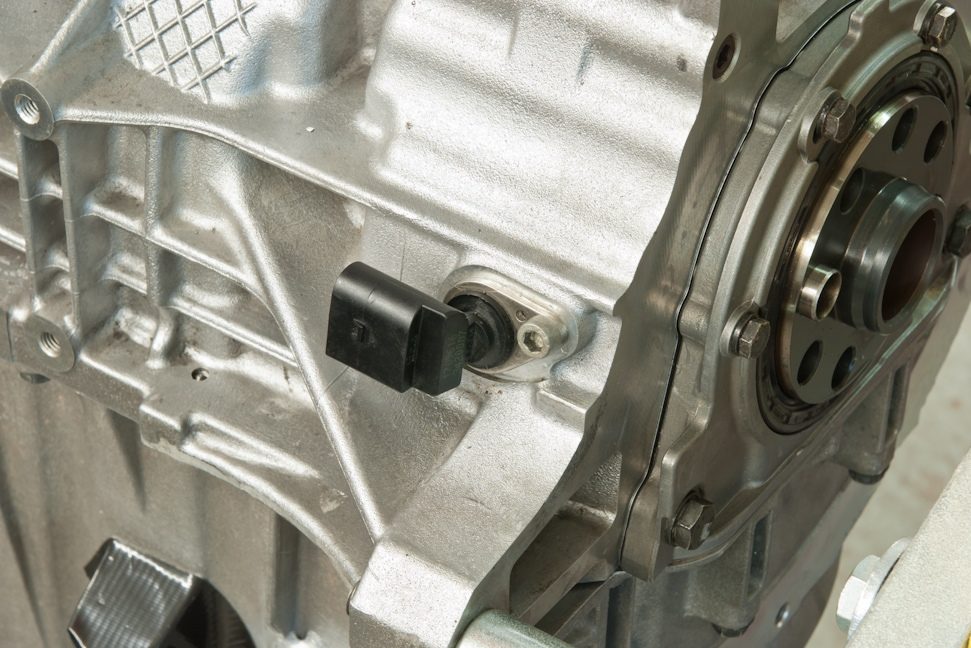 Crank sensor. BMW m54 crankshaft position sensor pinout. BMW m54 crankshaft sensor. Crankshaft sensor pinout n52. Crank sensor pinout.